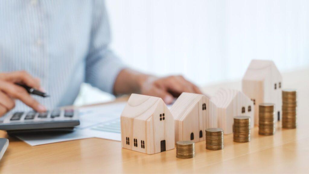 What factors determine the real estate commission?