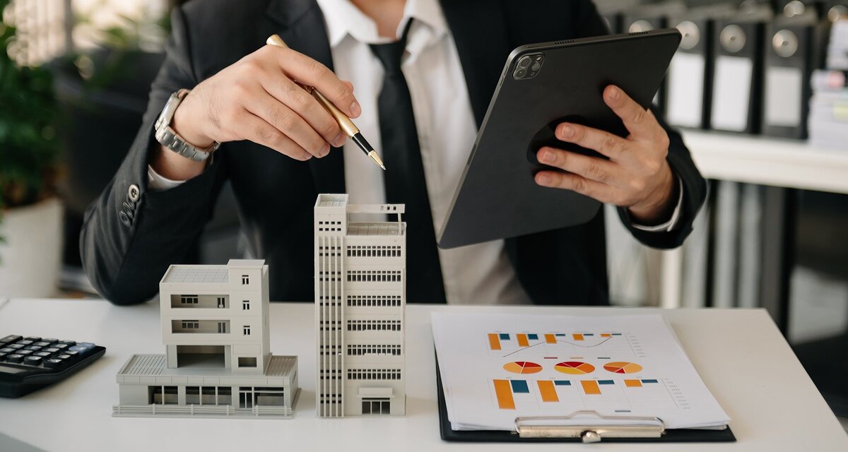 How to calculate real estate agent commission?